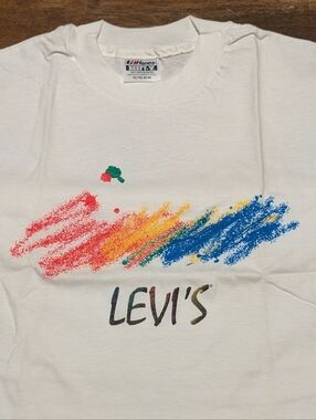 Levi's White XL T-SHIRTS ee with Red, Yellow, Green & Blue Brushstroke Graphic